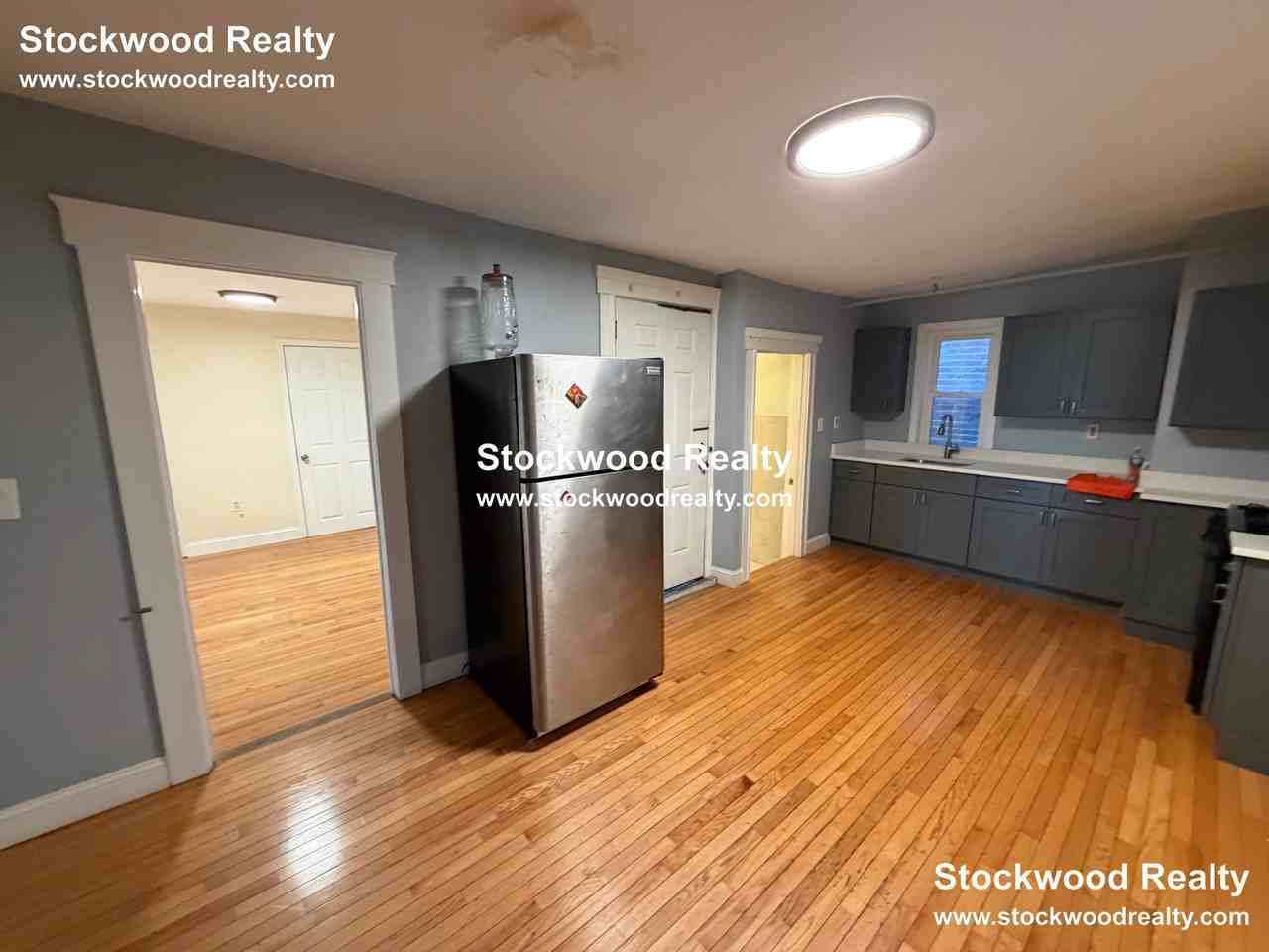 73 Maverick Sq #2 - Photo 3 of 50
