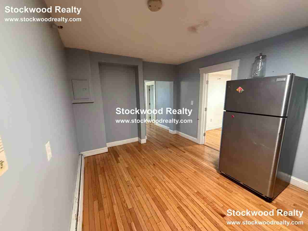 73 Maverick Sq #2 - Photo 7 of 50
