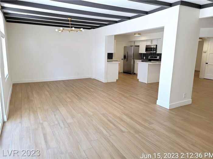 1051 Sweeney Ave - Photo 7 of 34