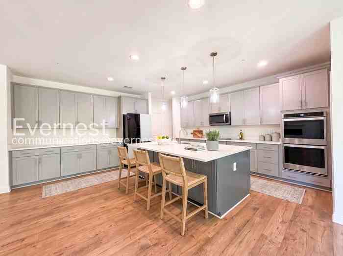10814 N Riding Rd - Photo 3 of 50