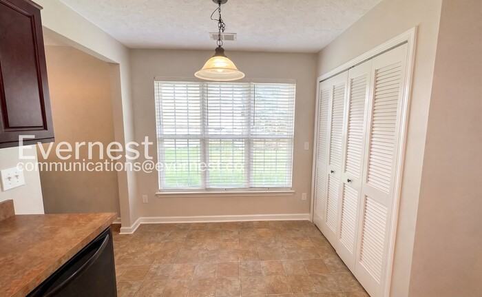 2137 Maynard Ct - Photo 5 of 11
