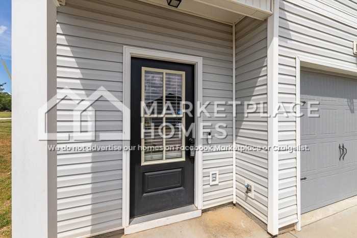 3027 Hearthstone Way - Photo 3 of 21