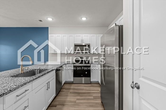 3027 Hearthstone Way - Photo 5 of 21