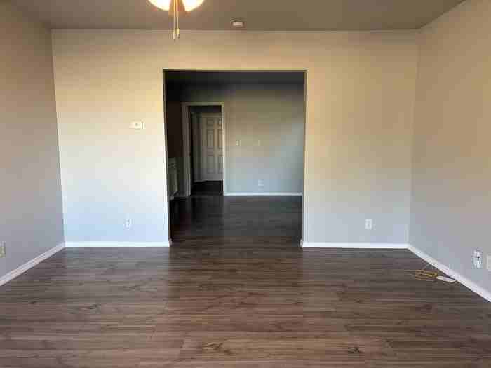 305 N Philadelphia Ave #1 - Photo 4 of 12