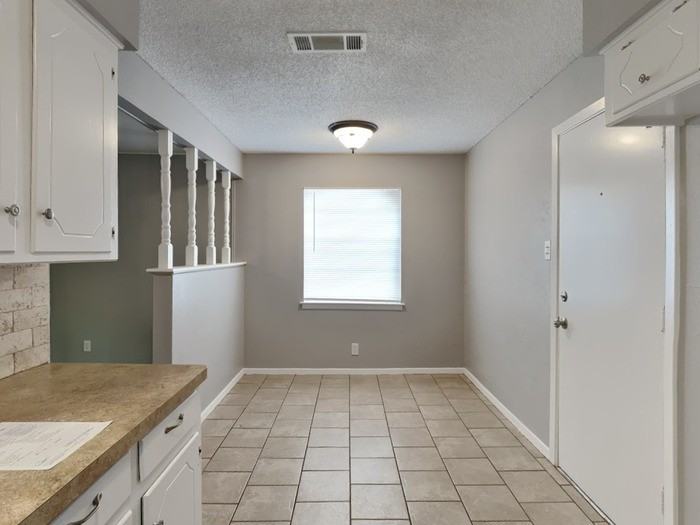 6028 Harrison Way - Photo 6 of 17