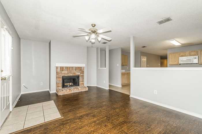 16125 Windsong Ct - Photo 3 of 16