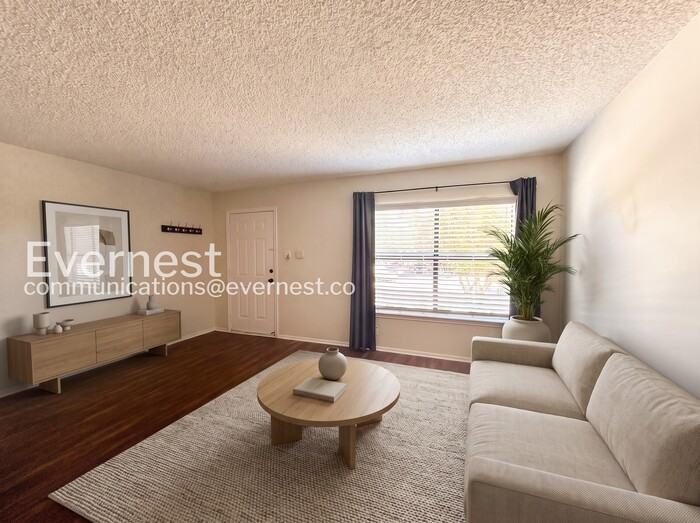 9319 Rue De Bois - Photo 3 of 19