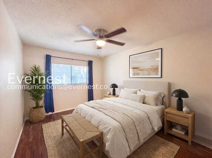 9319 Rue De Bois - Photo 4 of 19