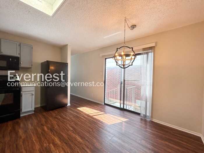 9319 Rue De Bois - Photo 7 of 19