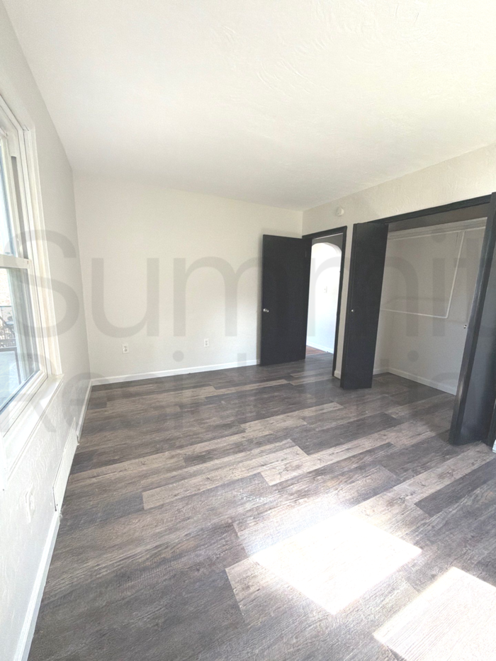 456 Timothy Ln - Photo 3 of 7