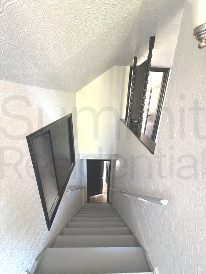 456 Timothy Ln - Photo 4 of 7
