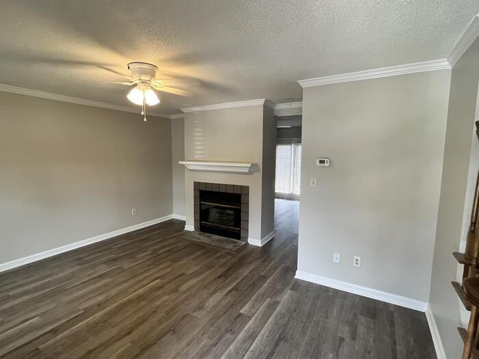 166 Carlyle Cir #1 - Photo 2 of 16