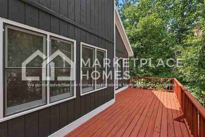 3252 Greenhill Ct - Photo 4 of 21