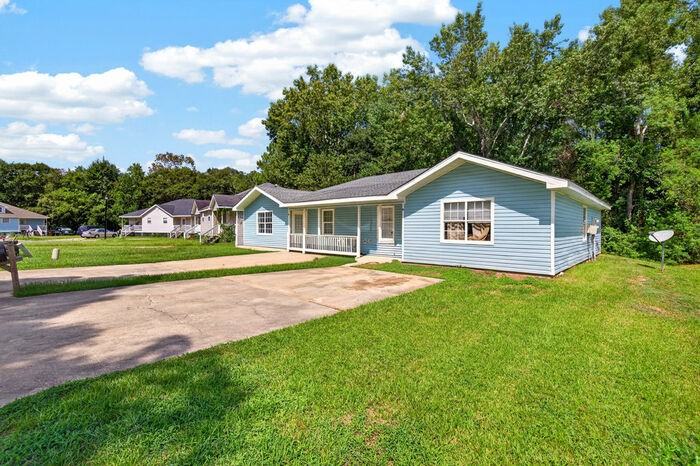 20017 Sunshine Dr #A - Photo 3 of 26