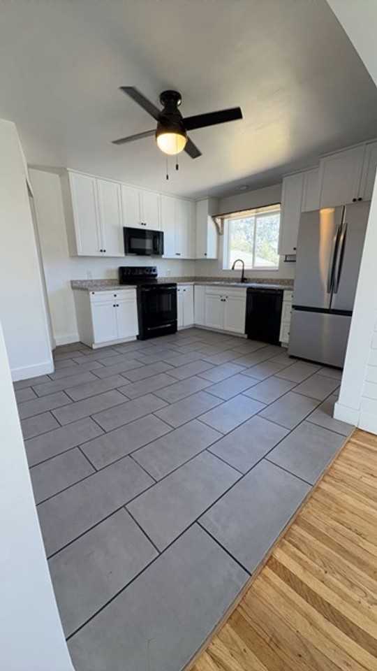 8350 W Mix Ave - Photo 6 of 26