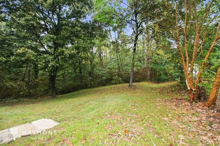 712 2nd Pl - Photo 2 of 3