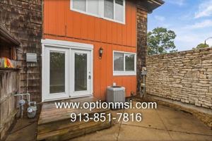 featured image of 1224 N 77th Ter