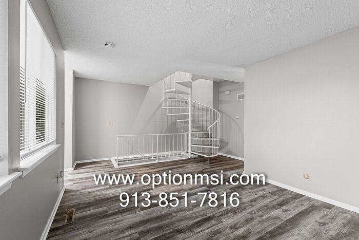 1224 N 77th Ter - Photo 6 of 24