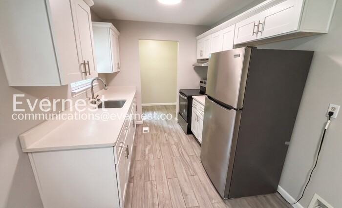 1700 Ashmore Ave #A - Photo 4 of 19