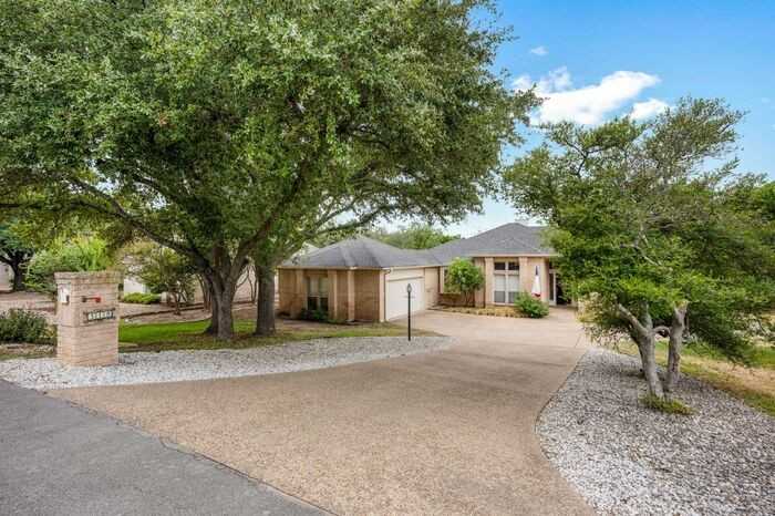 319 Copperleaf Rd - Photo 2 of 23