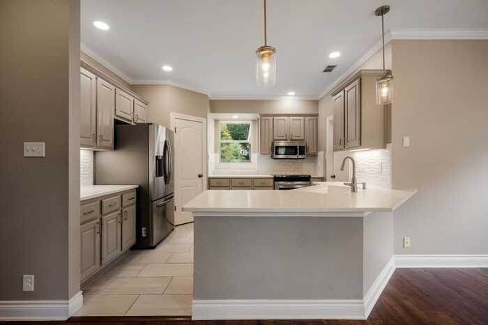 319 Copperleaf Rd - Photo 3 of 23