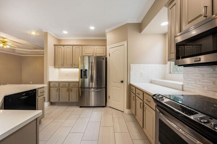 319 Copperleaf Rd - Photo 4 of 23
