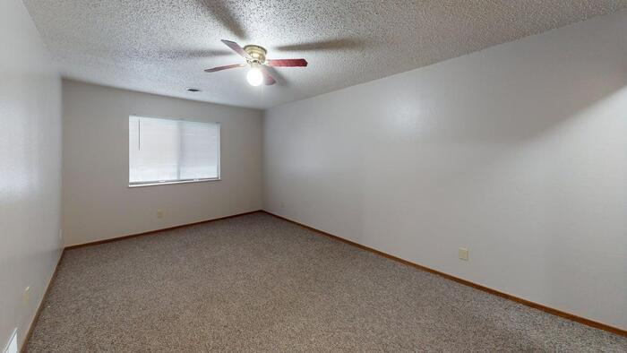 1727 N Grandview Ln #212 - Photo 5 of 10