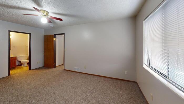 1727 N Grandview Ln #212 - Photo 6 of 10
