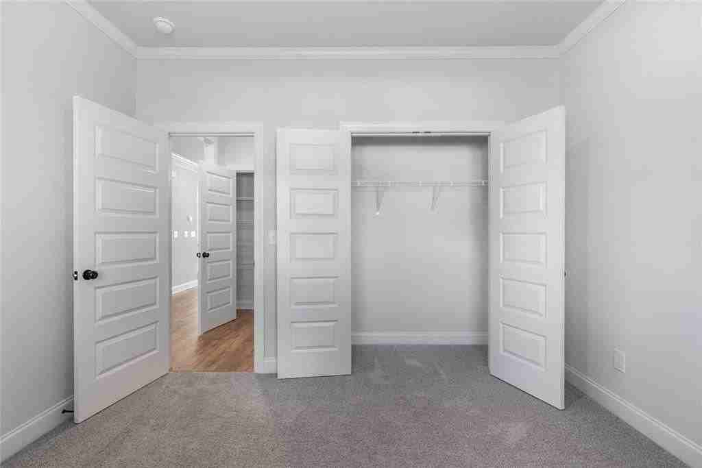 448 Banff Dr - Photo 5 of 20