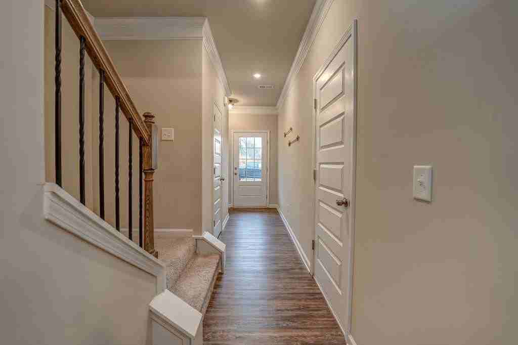 101 Waterside Trl - Photo 5 of 50