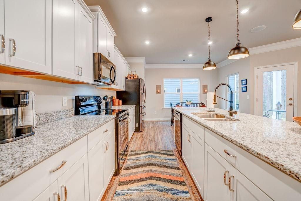 101 Waterside Trl - Photo 7 of 50