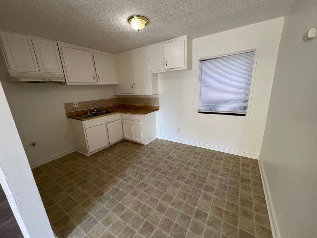 8715 Stewart And Gray Rd - Photo 6 of 16