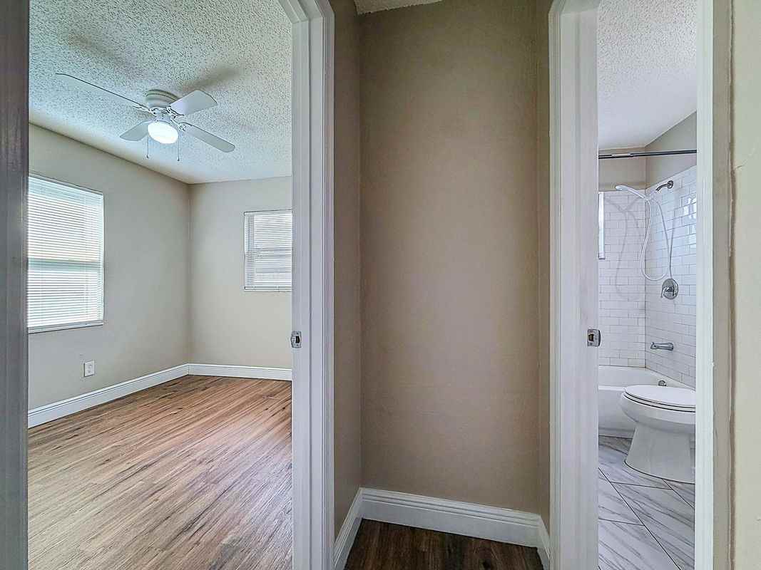3216 N 48th St ##B - Photo 5 of 15