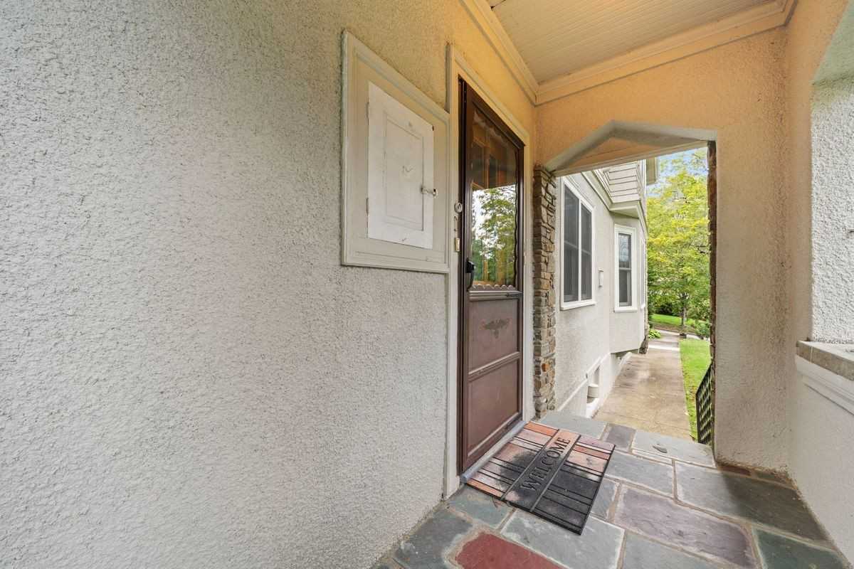 11 Roseland Rd - Photo 7 of 23