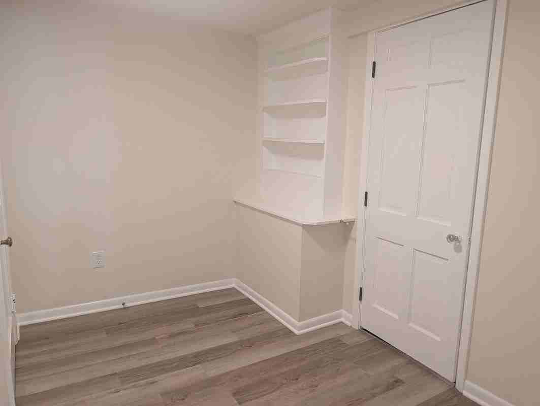 100 Washington St - Photo 6 of 11