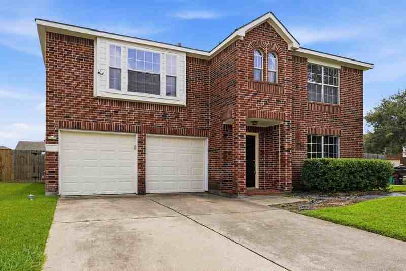 14015 Crossvale Ln - Photo 2 of 15