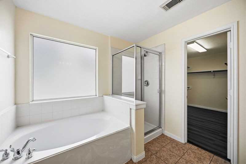 14015 Crossvale Ln - Photo 7 of 15