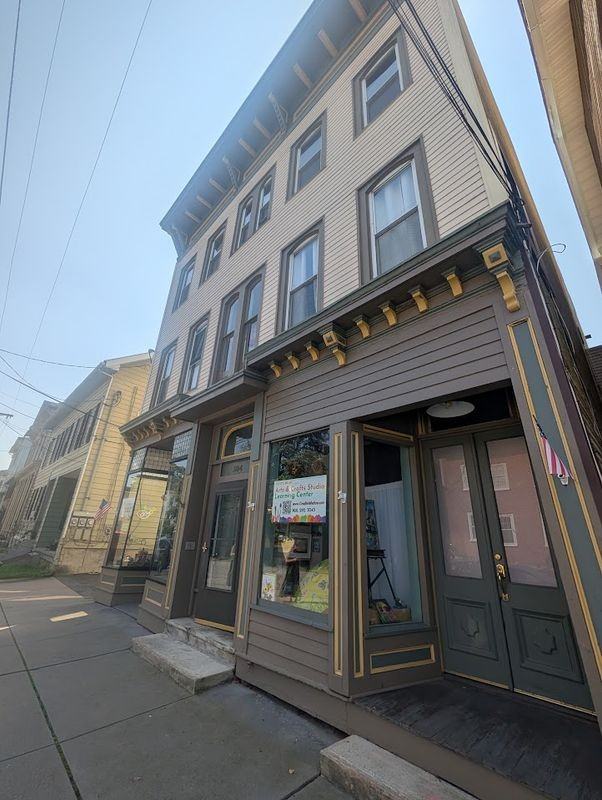 304 Front St