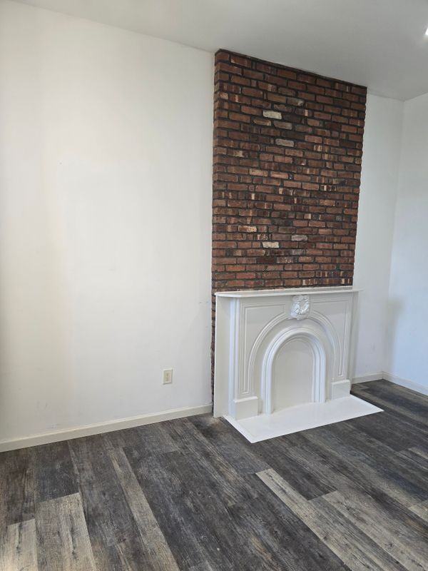 130 Van Dyke St ##2 - Photo 7 of 14
