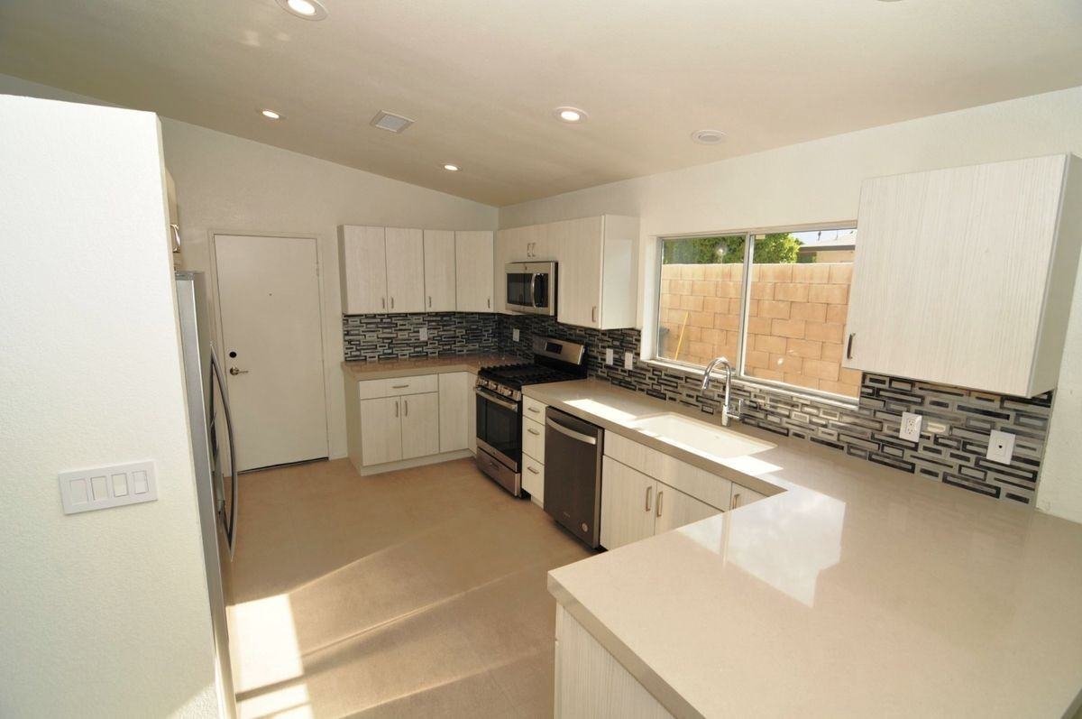 68050 Espada Rd - Photo 4 of 22