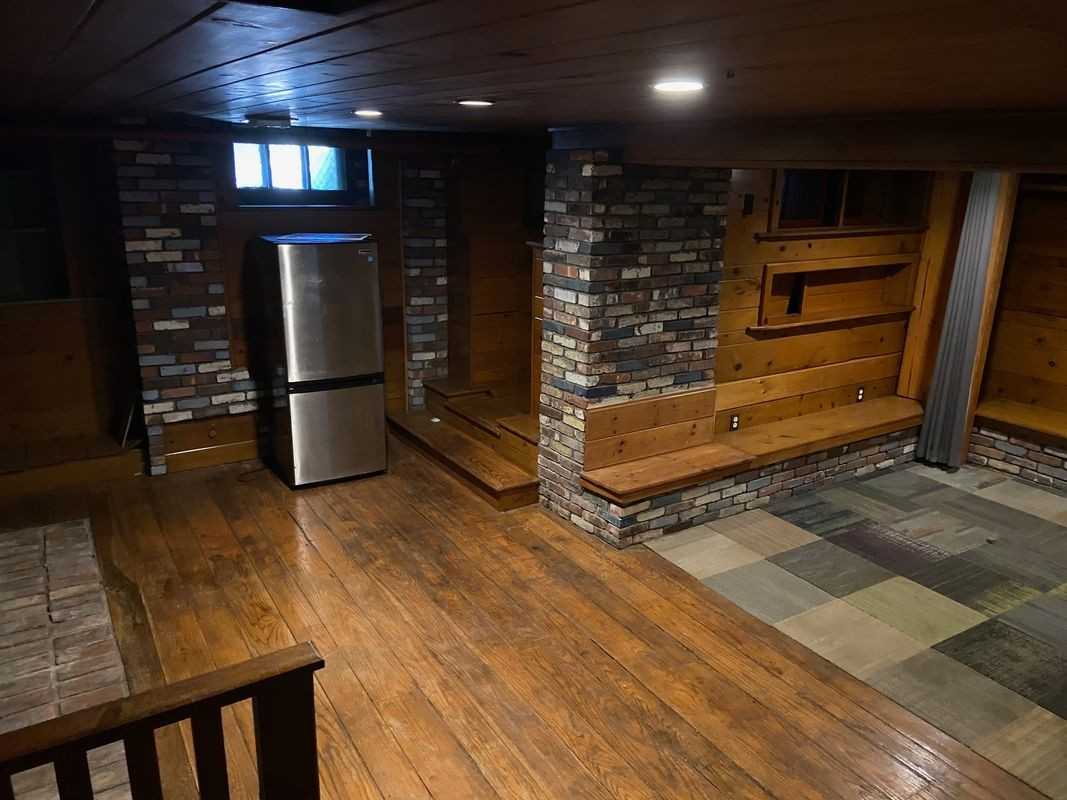 40 Maple Grove Ave - Photo 3 of 11