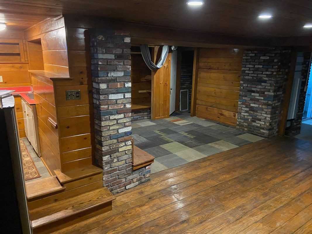 40 Maple Grove Ave - Photo 4 of 11