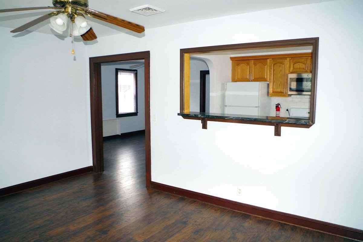 31 Brook Ave - Photo 4 of 21
