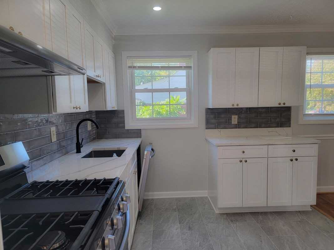 12612 Flack St - Photo 3 of 3