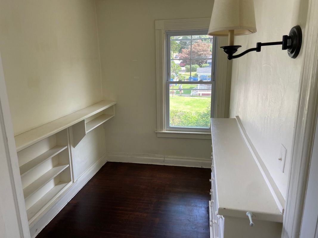 40 Maple Grove Ave - Photo 5 of 11