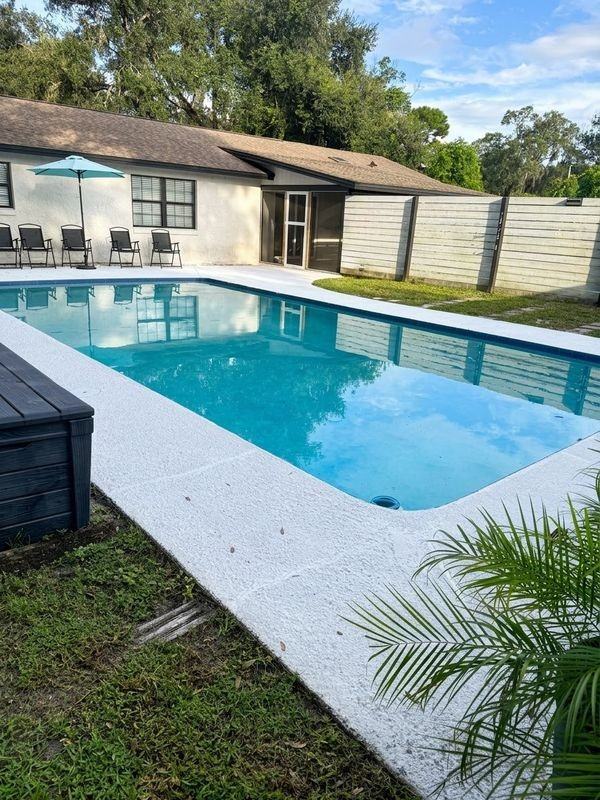 6050 Mangrove St - Photo 2 of 3