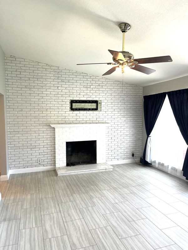 1879 Carol Dr - Photo 3 of 14