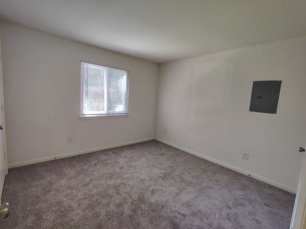 600 Reusens Rd ##J - Photo 4 of 12