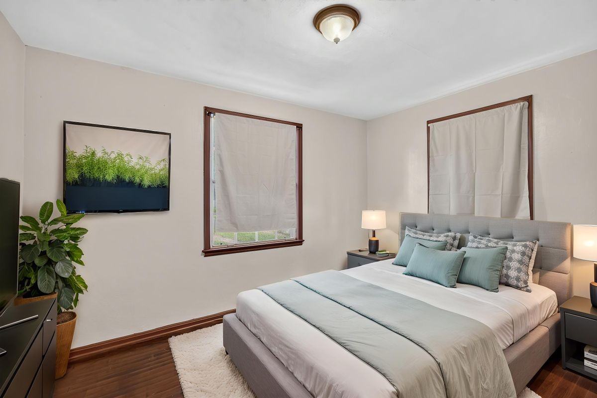 2132 Allandale Cir W - Photo 4 of 4