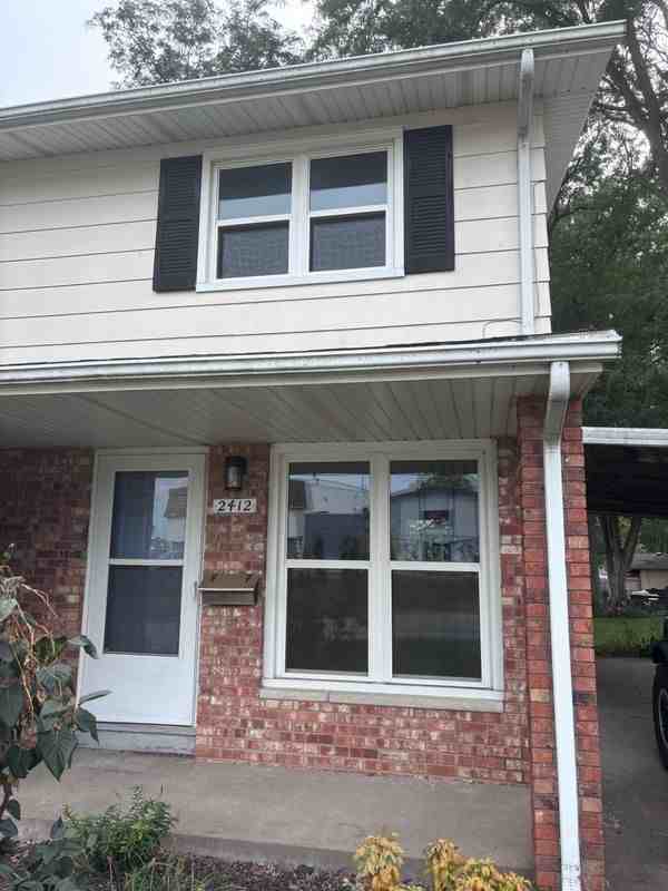2412 Shaker Ct - Photo 2 of 14